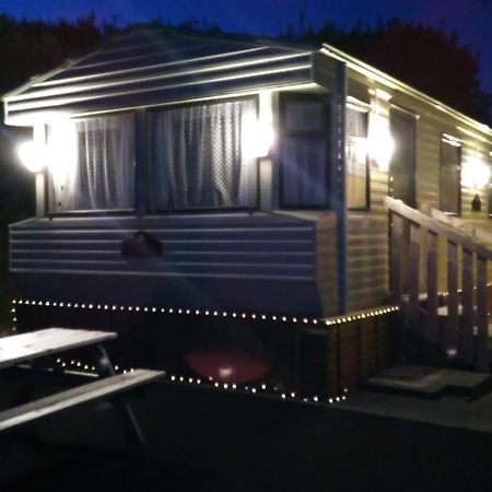 דינגל Cosy Chalet Mobile Home , Peace & Quiet מראה חיצוני תמונה
