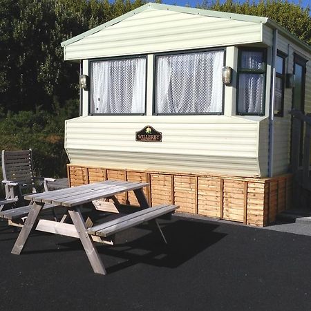 דינגל Cosy Chalet Mobile Home , Peace & Quiet מראה חיצוני תמונה