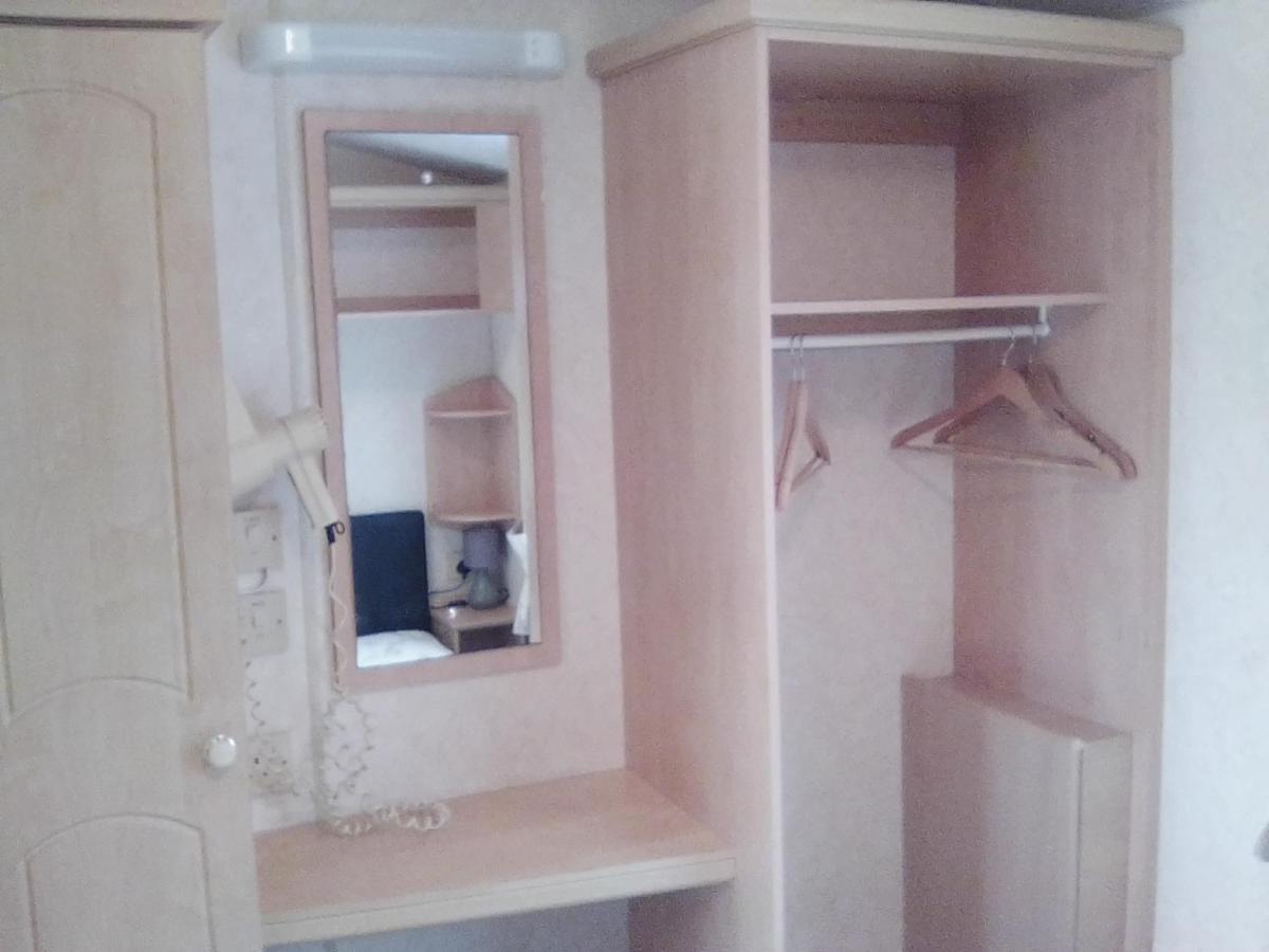 דינגל Cosy Chalet Mobile Home , Peace & Quiet מראה חיצוני תמונה
