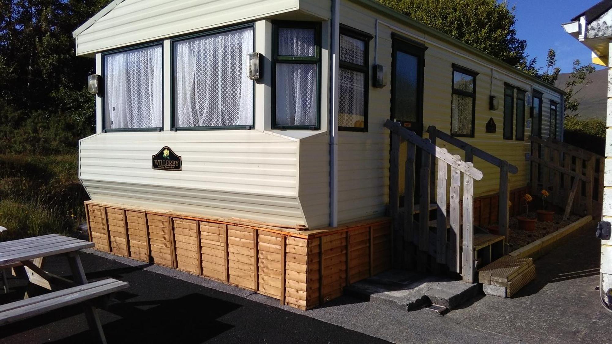 דינגל Cosy Chalet Mobile Home , Peace & Quiet מראה חיצוני תמונה